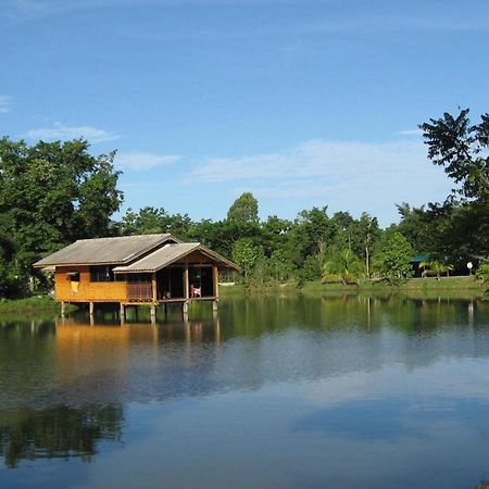 อีสาน เปราซิม ปาร์ค Hotel ร้อยเอ็ด ภายนอก รูปภาพ
