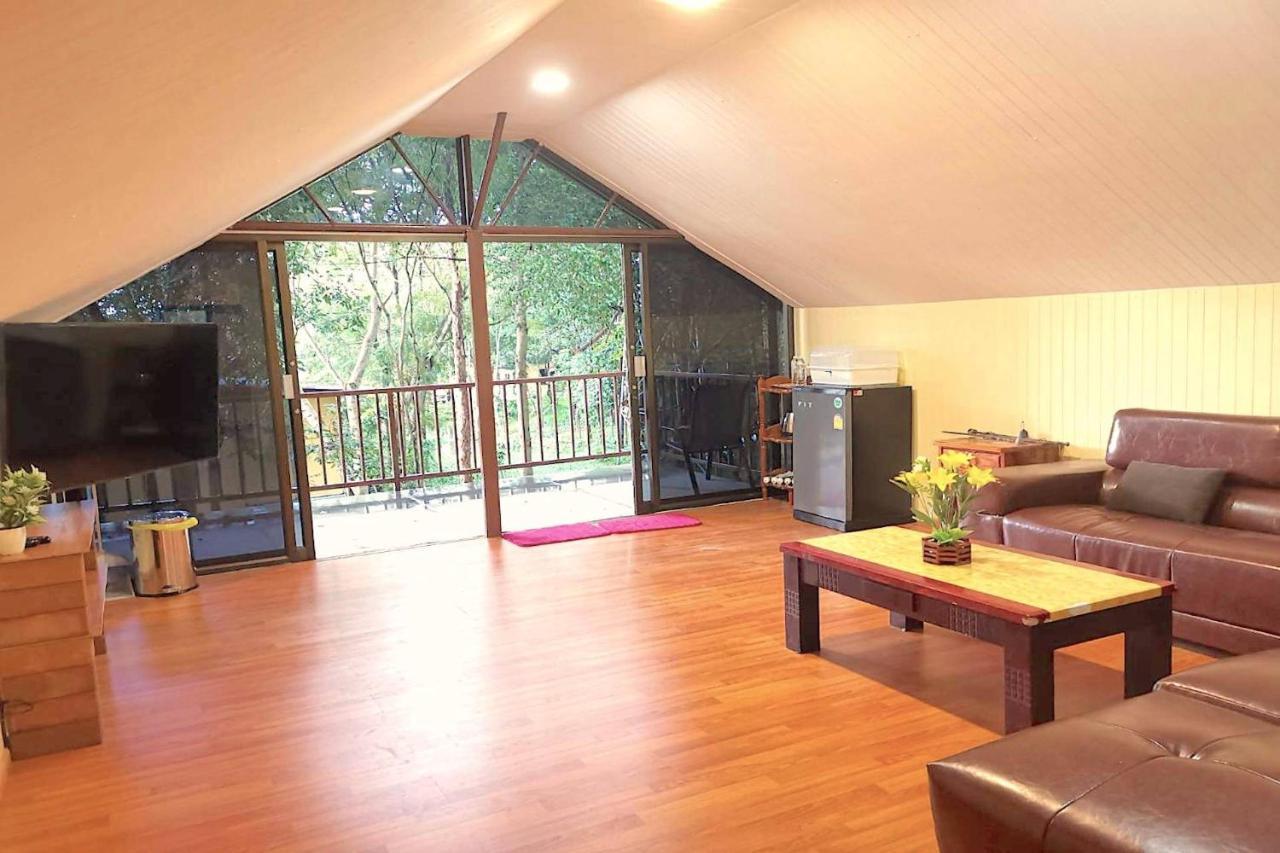 อีสาน เปราซิม ปาร์ค Hotel ร้อยเอ็ด ภายนอก รูปภาพ